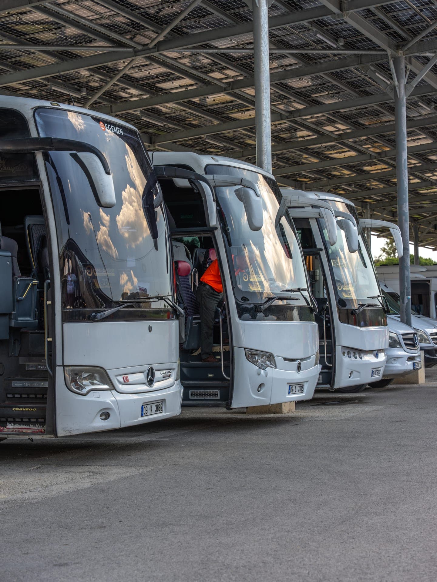 Mercedes-Benz Travego otobüs filosu sıralanmış