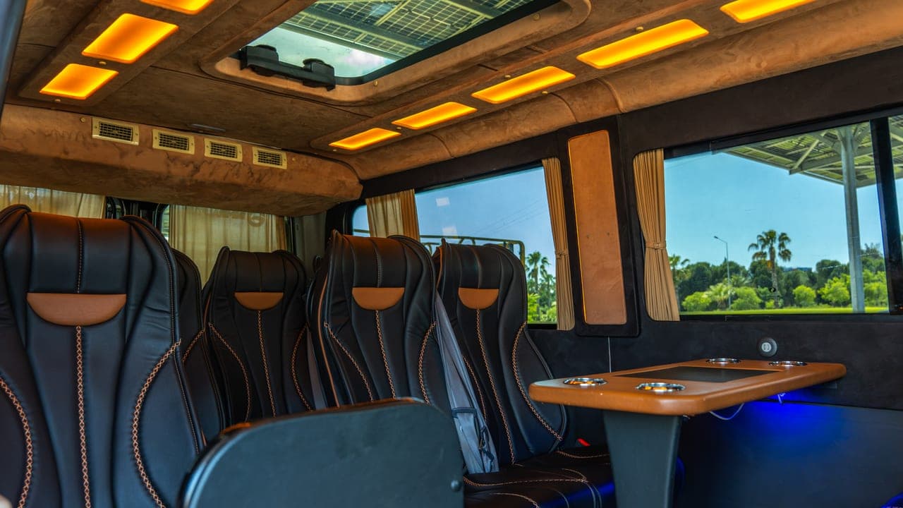 VIP Minivan (6 kişilik)